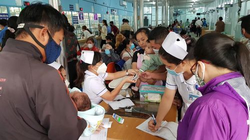 Các bệnh viện chuyên khoa sâu đang tập trung ở vùng lõi của thành phố là nguyên nhân gây quá tải cho nội đô. Ảnh: Vân Sơn