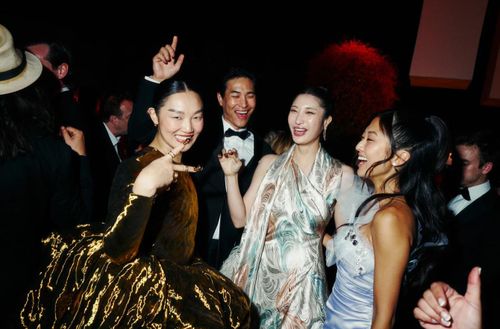 Bức ảnh trong bữa tiệc hậu Oscar 2026 - Ảnh: Vanityfair