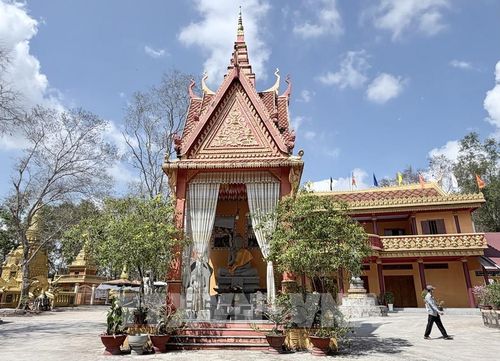 Chính điện Chùa Tà Pạ là nơi diễn ra các nghi lễ Phật giáo của đồng bào Khmer ở địa phương. Ảnh: Thanh Sang-TTXVN