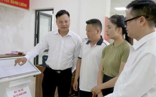 Trang thiết bị, hệ thống công nghệ thông tin được đầu tư tại Trung tâm Phục vụ hành chính công góp phần nâng cao hiệu quả giải quyết thủ tục hành chính.