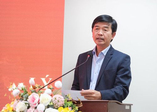 Ông Phan Nguyễn Hoàng Tân, Giám đốc Sở Nông nghiệp và Môi trường phát biểu tại buổi lễ