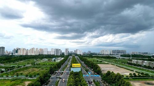  Về tiến độ xây dựng Luật Đô thị đặc biệt cho TP. Hồ Chí Minh, đề cương dự kiến hoàn thành tháng 3/2026, dự thảo tháng 4, lấy ý kiến tháng 5 - 6 trước khi trình Quốc hội khóa XVI vào cuối năm 2026. Ảnh minh họa. 