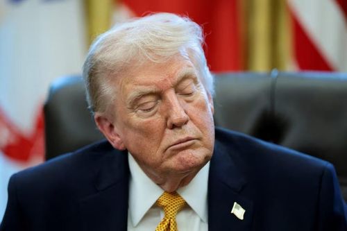  Tổng thống Donald Trump chỉ trích các đồng minh từ chối tham gia bảo đảm an ninh ở eo biển Hormuz. Ảnh: Reuters. 