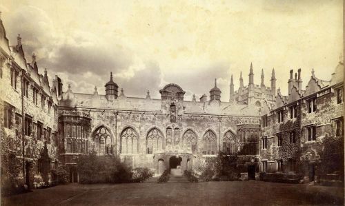 Ngôi trường có lịch sử cả nghìn năm. Ảnh: University of Oxford