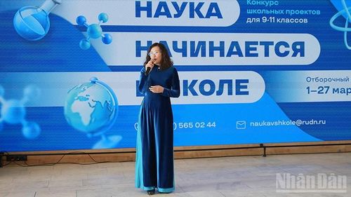  Tiến sĩ Mai Nguyễn Tuyết Hoa phát biểu tại sự kiện. (Ảnh: XUÂN HƯNG) 