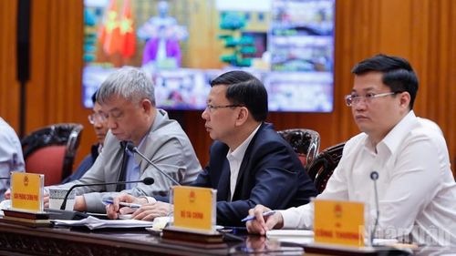  Các đại biểu tham dự cuộc họp. (Ảnh: TRẦN HẢI) 