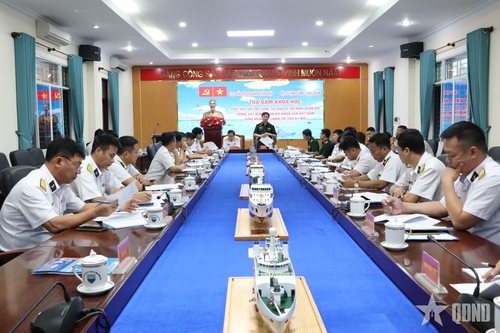  Quang cảnh tọa đàm.