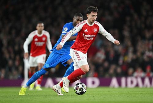 Arsenal nhập cuộc đầy hứng khởi