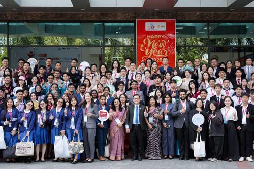 Diễn đàn Lãnh đạo trẻ châu Á 2026 thu hút gần 200 đại biểu quốc tế đến từ 19 trường đại học ở 11 quốc gia và vùng lãnh thổ.