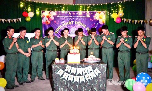 Được tổ chức sinh nhật trong quân ngũ là một kỷ niệm ấm áp, khó quên đối với mỗi chiến sĩ.