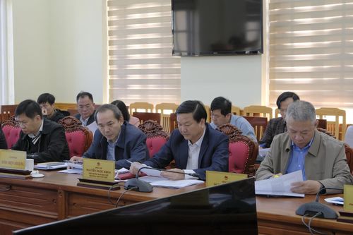 Các đại biểu tham dự phiên họp