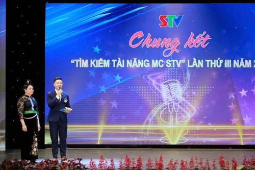 Thượng úy Lê Cao Thiên là Quán quân cuộc thi Tìm kiếm tài năng MC STV.