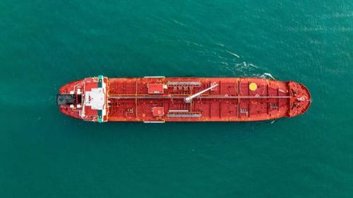 Ngoài dầu khí, eo biển Hormuz còn là tuyến vận chuyển lương thực, phân bón quan trọng. Ảnh: Shutterstock/AU USAnakul