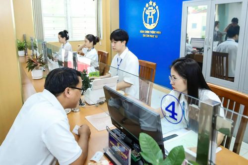 Bộ phận một cửa - nơi dữ liệu, minh bạch và trách nhiệm đang định hình lại cách chính quyền địa phương phục vụ. Ảnh: Quỳnh Anh