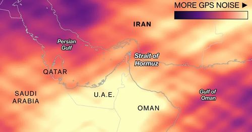  Lệnh phong tỏa eo biển Hormuz của Tehran đã khiến hàng trăm đội tàu chở dầu bị mắc kẹt. Ảnh: Bloomberg. 