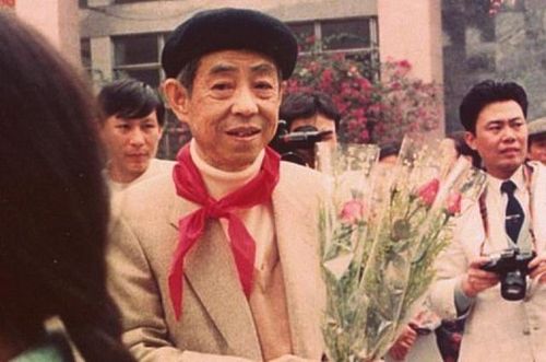 Tác giả Fujiko F. Fujio đến Việt Nam năm 1996. Ảnh: Tư liệu của NXB Kim Đồng. 
