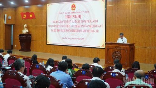 Quang cảnh hội nghị. 