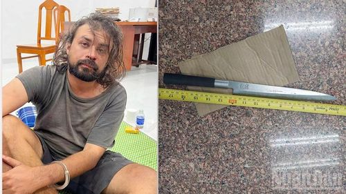 Đối tượng Damian Shrimanker (34 tuổi, quốc tịch Anh) cùng hung khí gây án.
