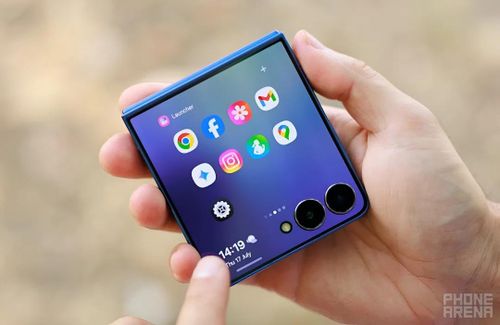 Samsung Galaxy Z Flip 7 khá phổ biến. Ảnh: PhoneArena