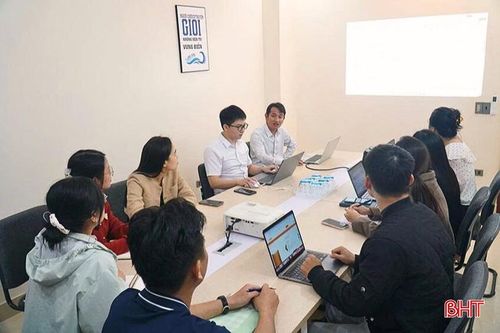 Việc đánh giá, chấm điểm KPI được Công ty Cổ phần LASA Hà Tĩnh thực hiện hàng tuần, hàng tháng và quý.