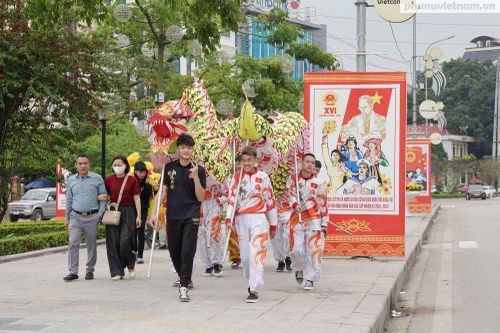 Đường phố Lạng Sơn trang hoàng trong ngày bầu cử đại biểu Quốc hội khóa XVI và đại biểu HĐND các cấp nhiệm kỳ 2026-2031