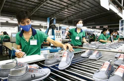 Những “cú sốc” từ bên ngoài đẩy nhiều doanh nghiệp vào tình trạng “kẹt biên lợi nhuận”