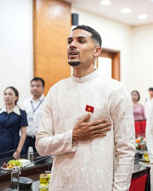 Cầu thủ nhập tịch Đỗ Hoàng Hên
