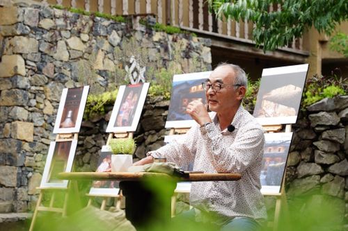  Ông Yasushi trong dịp kỷ nghiệm 10 năm quán cà phê Cực Bắc, tháng 8/2025. 