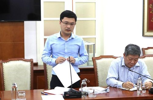 Chánh Văn phòng Bộ VHTTDL Cao Lê Tuấn Anh trình bày báo cáo