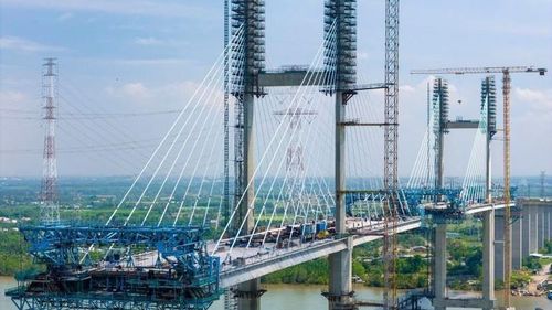 Cầu Phước Khánh trên tuyến cao tốc Bến Lức-Long Thành.