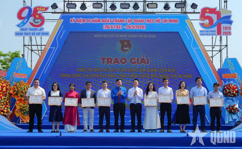 Trao giải Cuộc thi báo chí viết về mô hình, tấm gương tiêu biểu trong công tác Đoàn và phong trào thanh thiếu nhi TP Đà Nẵng năm 2025.