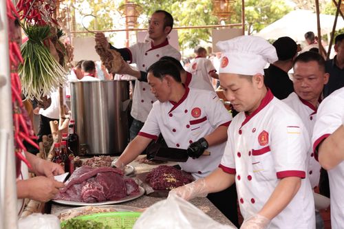  Các gian hàng đang chuẩn bị tham gia Festival Phở 2026 