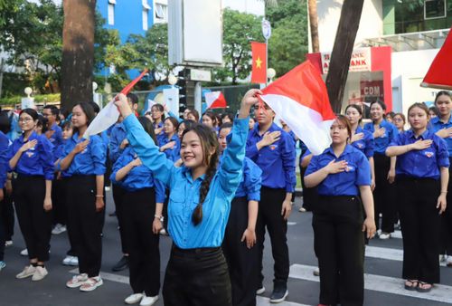  Đoàn viên, thanh niên TPHCM tham gia đồng diễn chào mừng kỷ niệm 95 năm Ngày thành lập Đoàn TNCS Hồ Chí Minh, chiều 20-3 