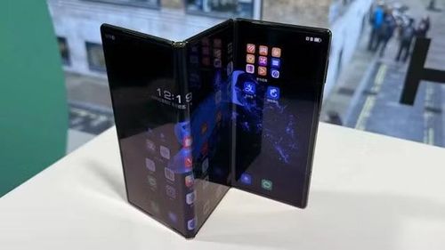 Trong khi đó, đối thủ Huawei lại đang tiến nhanh với dòng Mate XTs, cho thấy lợi thế về chuỗi cung ứng và tối ưu sản xuất.
