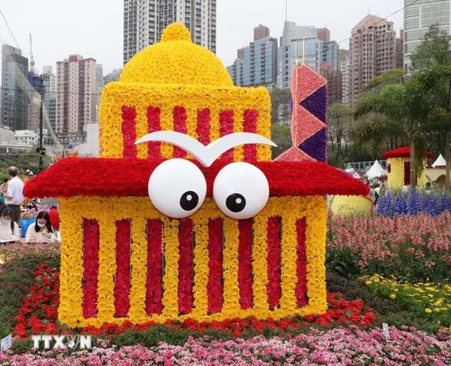 Tạo hình ấn tượng tại sự kiện. (Ảnh: Xuân Vịnh/TTXVN tại Hong Kong)