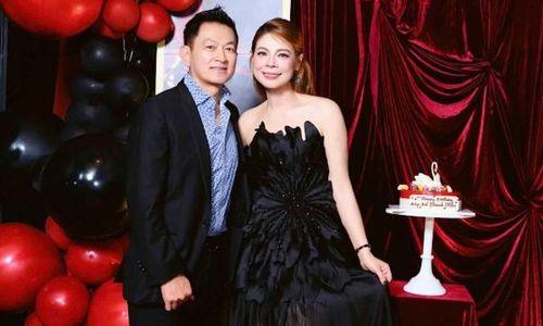 Ca sĩ Thanh Thảo bên ông xã Việt kiều.