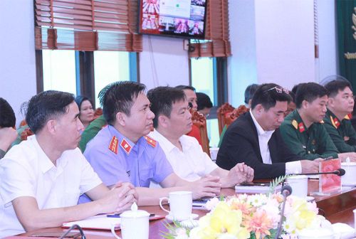  Các đại biểu dự hội nghị. 