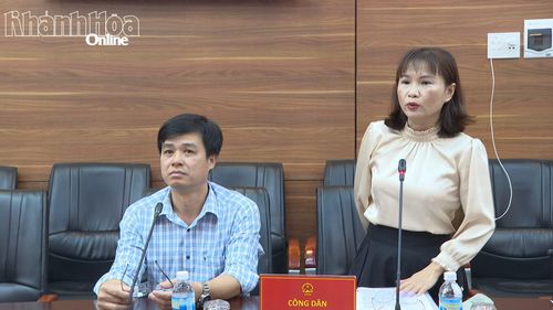 Ông Nguyễn Tấn Linh và bà Lê Thị Ái Hòa tại buổi tiếp công dân.