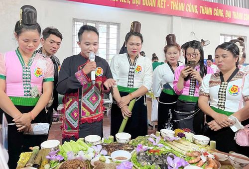 Hội Liên hiệp Phụ nữ xã Mường Kim tổ chức Hội thi “Bữa cơm gia đình - Ấm áp yêu thương”, góp phần giữ gìn nếp sống gia đình và lan tỏa giá trị yêu thương, gắn kết.