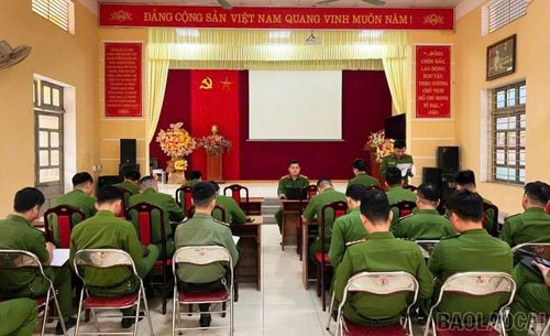 Lực lượng Công an xã triển khai các biện pháp nghiệp vụ trong công tác phòng, chống ma túy, xây dựng địa bàn sạch ma túy.
