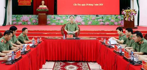 Thứ trưởng Phạm Thế Tùng phát biểu chỉ đạo kết luận buổi làm việc.