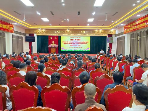 Toàn cảnh hội nghị công bố kết quả bầu cử và danh sách những người trúng cử đại biêủHĐND xã Phúc Thịnh khóa 2 nhiệm kỳ 2026 - 2031. Ảnh: Thanh Hà
