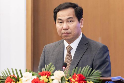 Ông Lê Quang Mạnh, Tổng Thư ký Quốc hội, Chủ nhiệm Văn phòng Quốc hội, Chánh Văn phòng Hội đồng Bầu cử Quốc gia công bố Nghị quyết của Hội đồng Bầu cử Quốc gia về kết quả bầu cử và danh sách những người trúng cử đại biểu Quốc hội khóa XVI