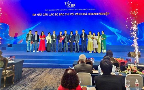 Ra mắt CLB Báo chí với văn hóa doanh nghiệp tại Diễn đàn