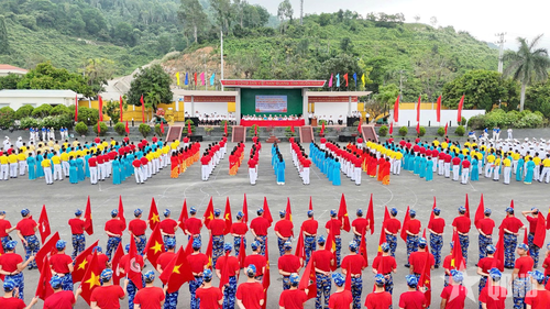 Quang cảnh chương trình.