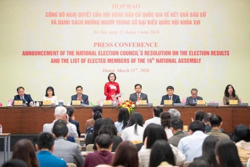 Quang cảnh buổi họp báo.