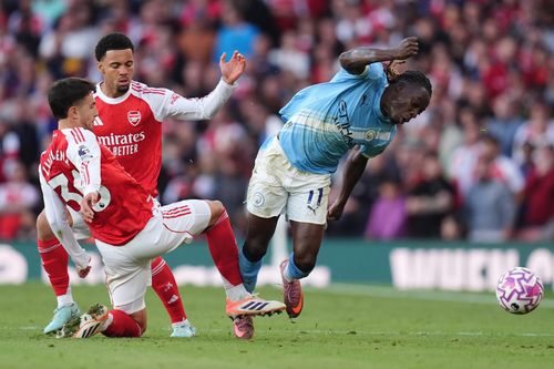 Man City đối mặt nhiều áp lực trong trận chung kết với Arsenal. Ảnh: PA
