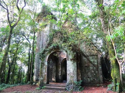 Vẻ đẹp mang dấu ấn thời gian của nhà thờ Đổ