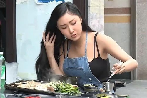 Nhiều người Hàn Quốc thấy mình ngày càng nghèo đi dù thực tế, thu nhập của họ có tăng. Ảnh minh họa: MBC.