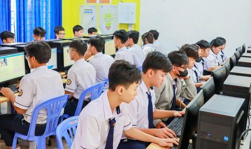 Tiết học của học sinh Trường THPT Bình Tân (phường Bình Tân, TPHCM). Ảnh: MA